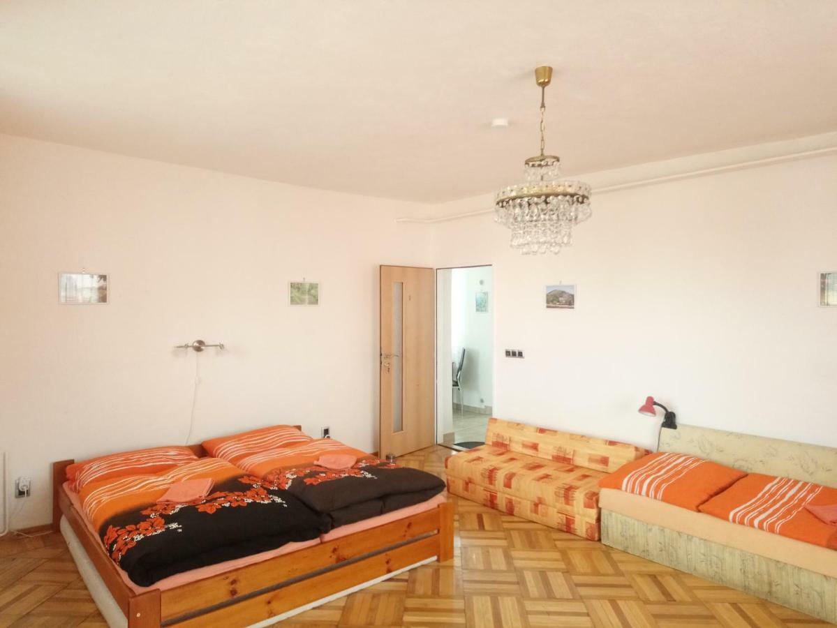 Apartman Modre Z Nebe Nemcicky  Luaran gambar